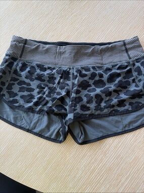 lululemon athletica Women's Grey and Black Leopard Print Athletic Shorts